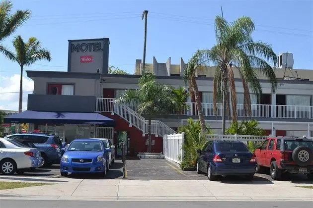 Wishes Biscayne Motel