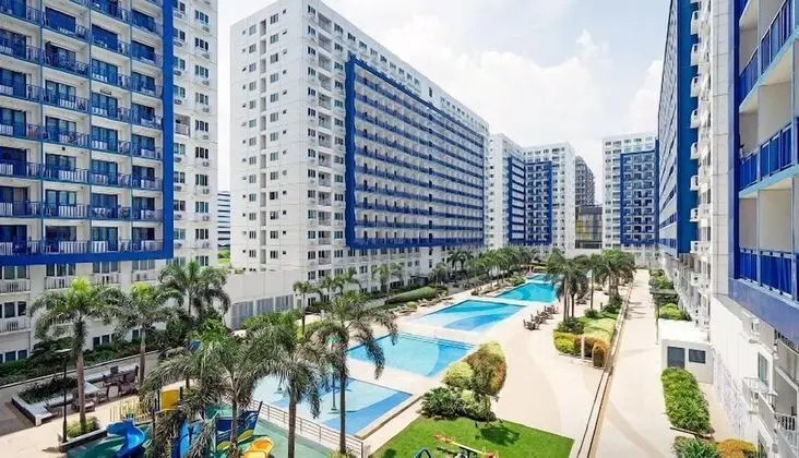 Withus Condotel at Sea Residences - Havuz