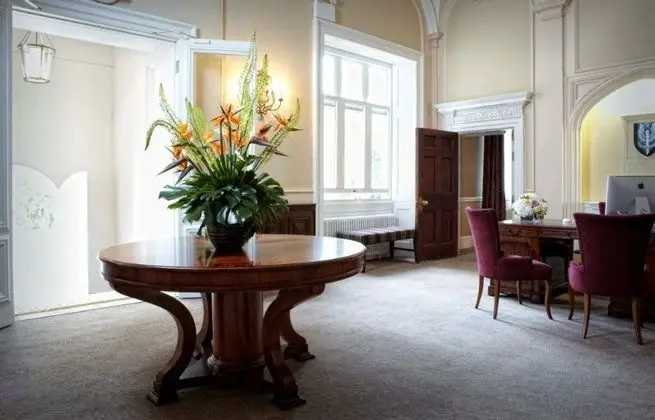 Wivenhoe House