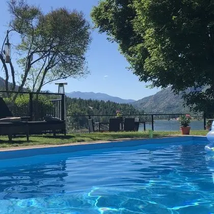 Wolf's Den On The River - Havuz