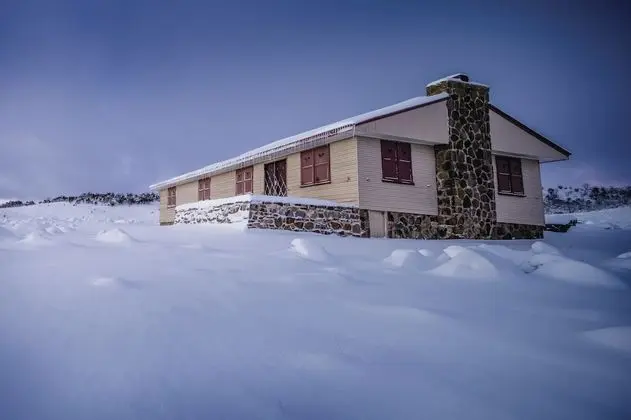 Wolgal Hut - 1