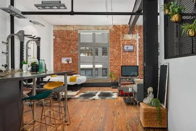 Wolroy House 206 - Lobi