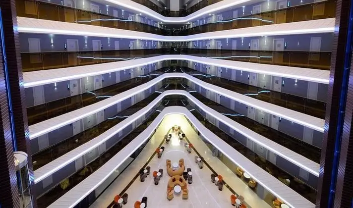 Wome Deluxe Hotel - Lobi