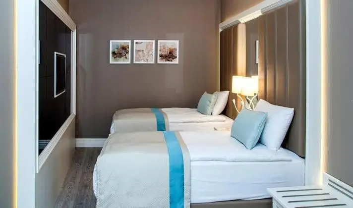 Wome Deluxe Hotel - Oda