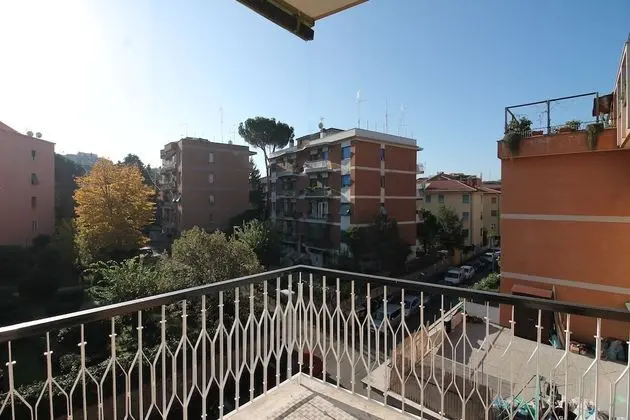 Wonder 3BR EUR Apartment - Oda Manzaraları
