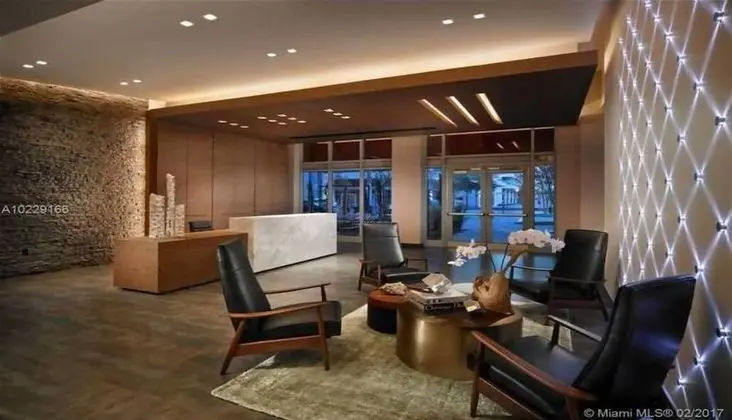Wonderful 1 bedroom condo in Midtown - Lobi