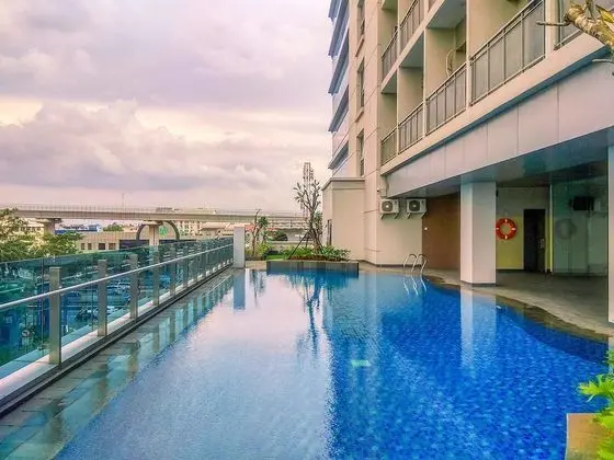 Wonderful 1BR at Bellevue Place Apartment