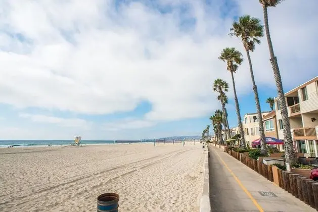 Wonderful 3br/2ba Home in Mission Beach by Domio - Dış Mekan