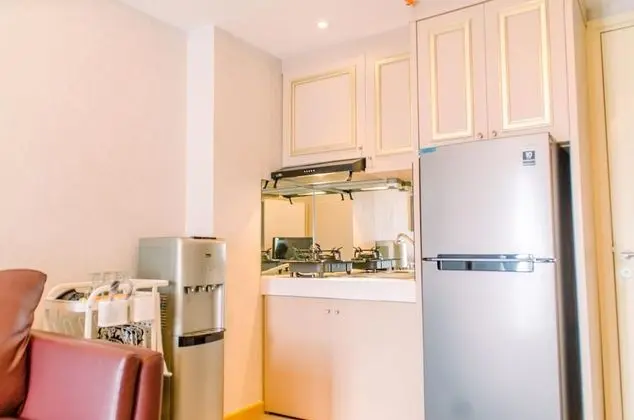Wonderful and Cozy 2BR Apartment at M-Town Residence - Mutfak