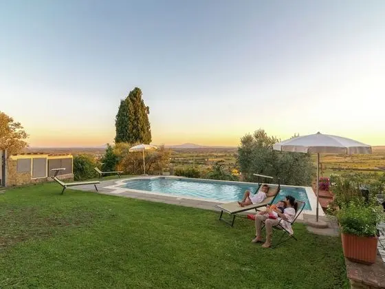 Wonderful Holiday Home in Cortona With Terrace