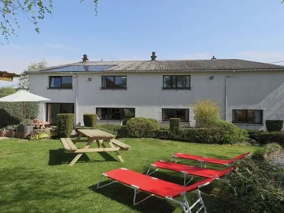 Wonderful Holiday Home in Montleban With Sauna