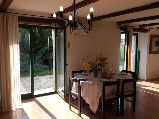 Wonderful Holiday Home in Pula With Garden and Terrace - Yerinde Yemek