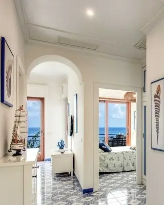Wonderful Relais Tritone Sul Mare - İç Mekan