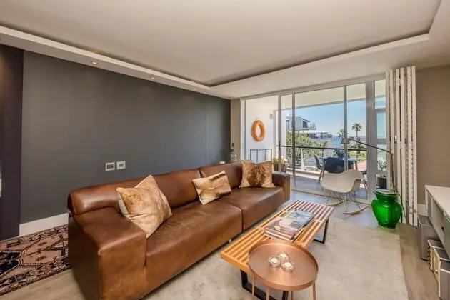Wonderful Secure Apartment Walking Distance to Waterfront African Anchor - Oda
