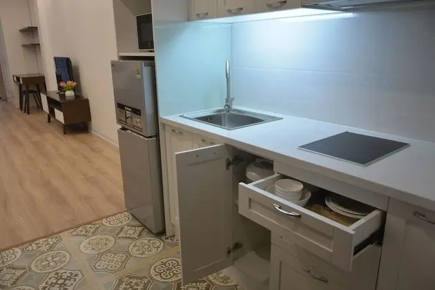 Wonderful Sunny Apartment - Mutfak