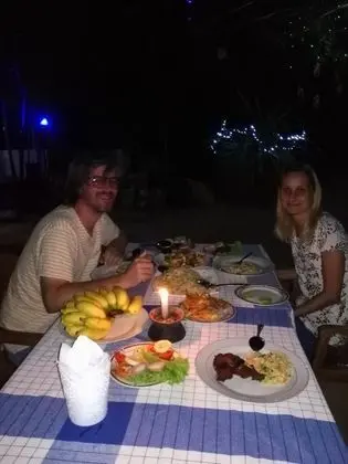 Wonderland Mirissa Lucky Guest Home - Yerinde Yemek