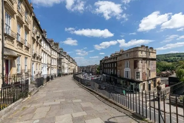 The Wonderland Townhouse - Amazing Alice in Wonderland 8BDR Home - Genel