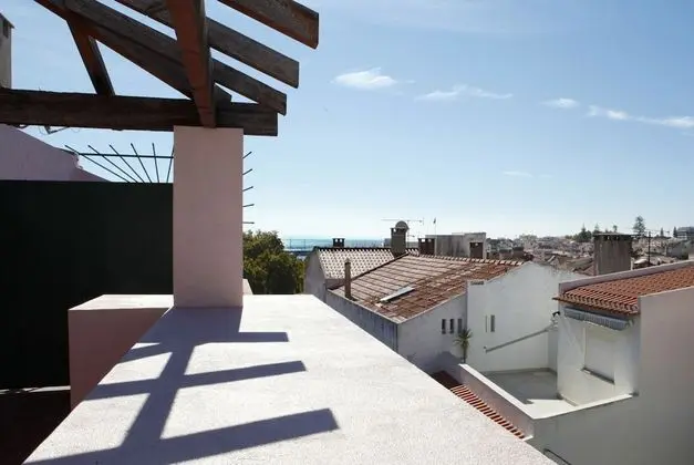Wondrous Terrace Apartment in Cascais
