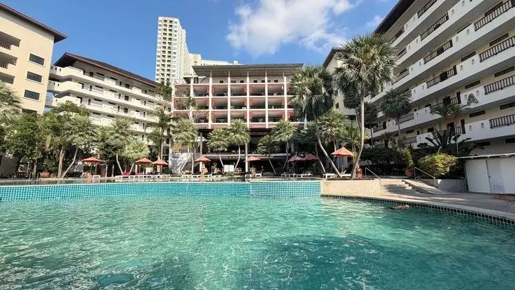 Wongamat Privacy Resort - Havuz