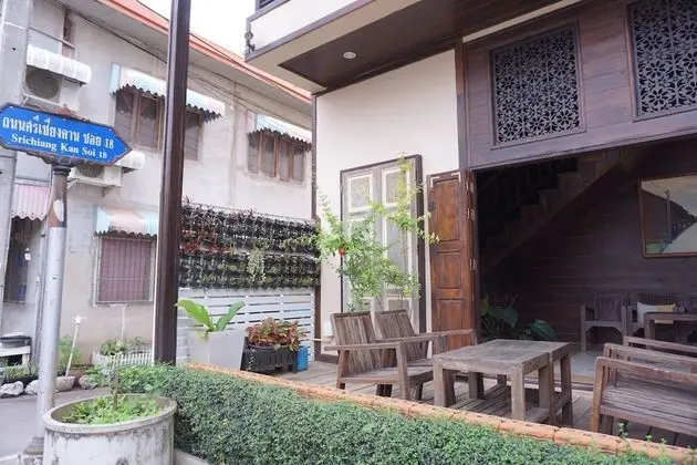 Wongsaisiri Srichiangkhan Hotel - Dış Mekan