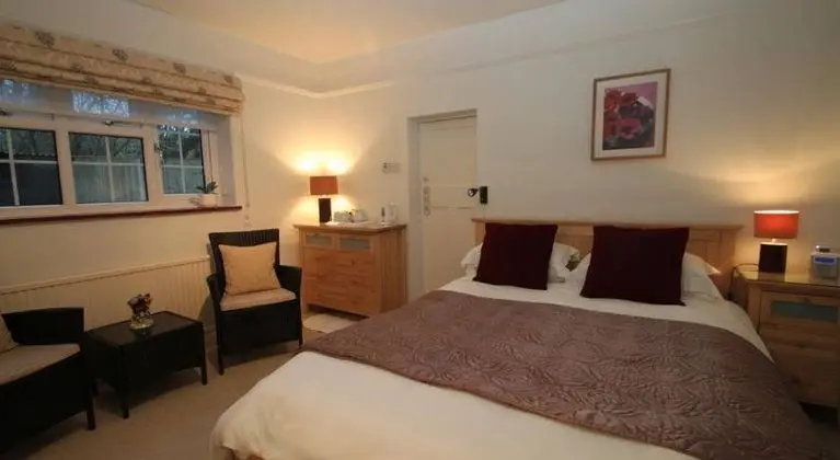 Woodacre B & B
