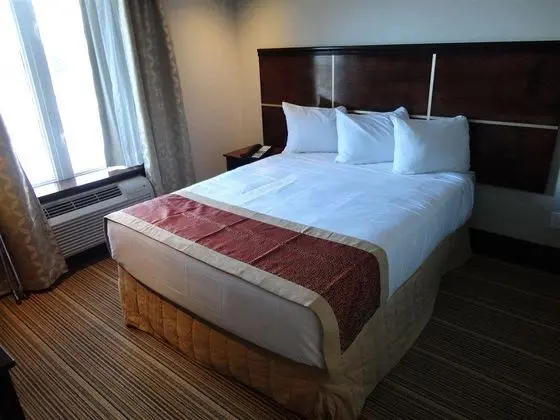 Woodbine Hotel and Suites - Genel