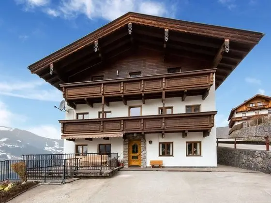 Wooden Apartment in Hart With Terrace - Dış Mekan
