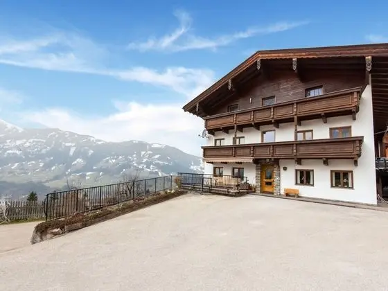 Wooden Apartment in Hart With Terrace - Öne Çıkan Resim