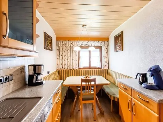 Wooden Apartment in Hart With Terrace - Yerinde Yemek
