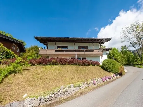 Wooden Apartment in St Johann in Tirol With a Terrace - Dış Mekan