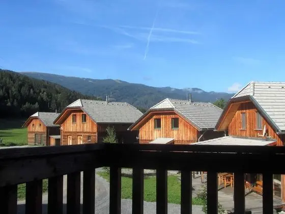 Wooden Chalet in Styria near Kreischberg Ski Area - Dış Mekan