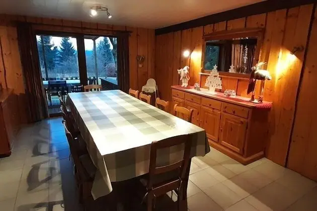 Wooden Interior, Nice Garden and Very Quiet Situation at the Edge of the Forest - Yerinde Yemek