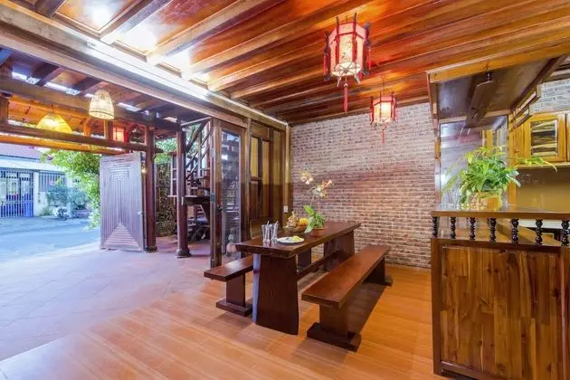 Wooden Lodge Homestay - Dış Mekan
