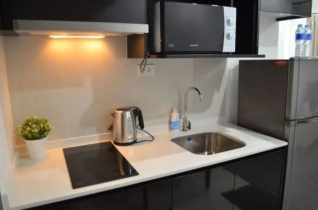Wooden Suites (The Rich @Sathorn-Taksin) - Mutfak