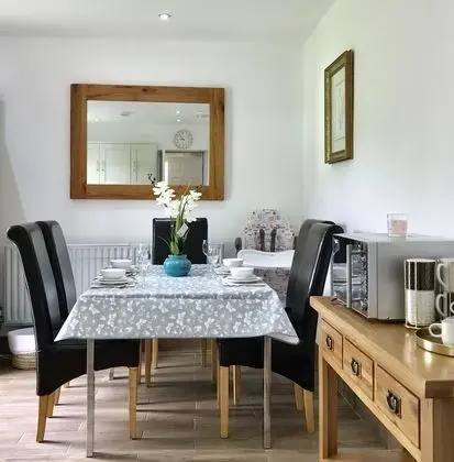 The Woodfarm Lodge - 3 Bedroom House With Parking - Oxford - Öne Çıkan Resim