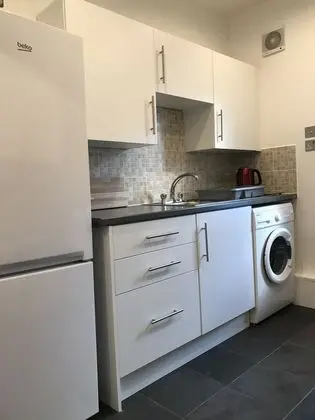 Woodgrange 2 bedroom apartment - Mutfak