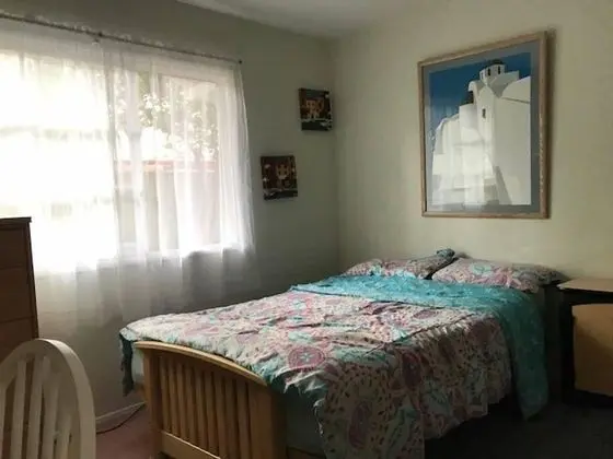 Woodland Hills II Calabasas Inn Oneness B&B - Oda