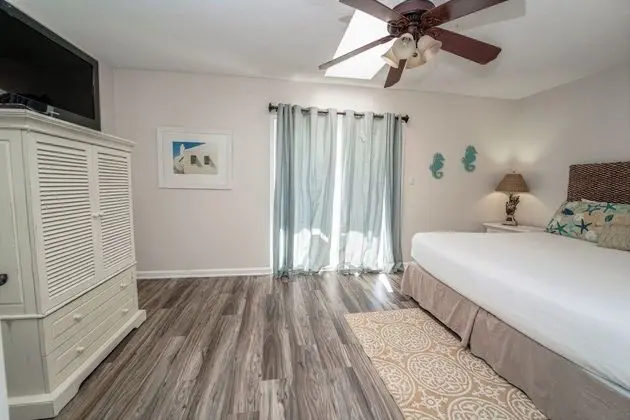 Woodland Shores Beach Resort by Panhandle Getaways - Oda