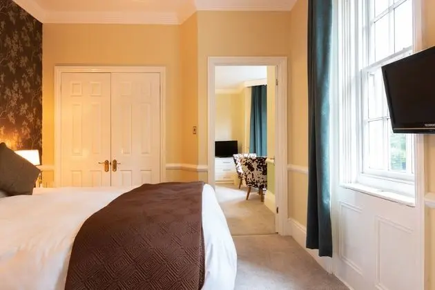Woodlands Lodge Hotel
