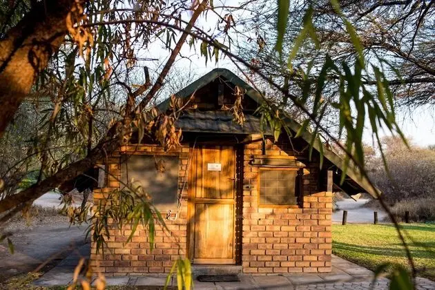 Woodlands Stop Over and Lodge - Oda
