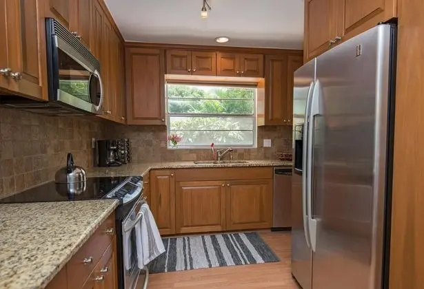 Woodridge - Private & Sanitized, Perfect for Social Distancing & Working From Home. Private Pool, Pet Friendly. Discounted During Pandemic. Super-host Support - Mutfak