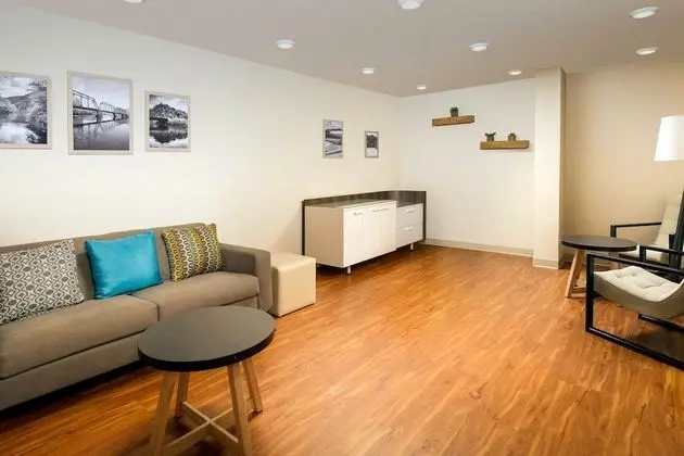 WoodSpring Suites Allentown - Lobi