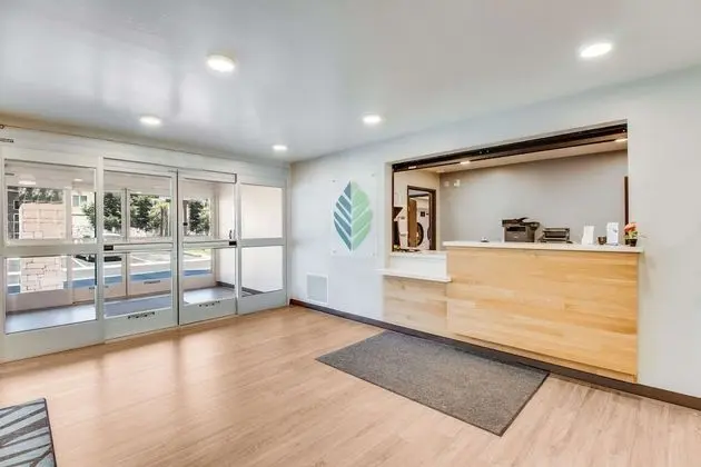 WoodSpring Suites Bakersfield Airport - Lobi