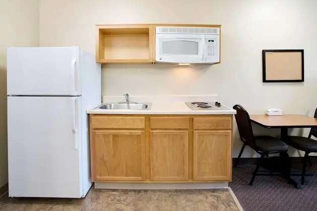 WoodSpring Suites Baton Rouge Airline Highway - Mutfak