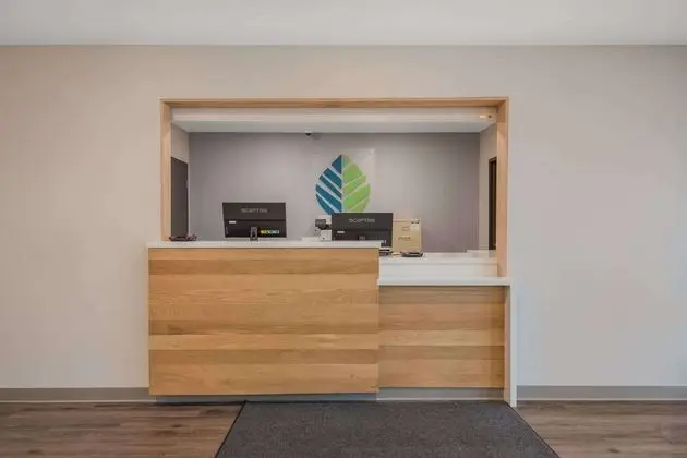 WoodSpring Suites Bellflower - Los Angeles - Lobi