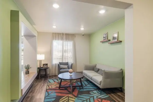 WoodSpring Suites Broomfield-Westminster - Lobi