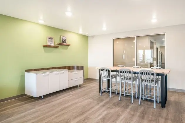 WoodSpring Suites Broomfield-Westminster - Yerinde Yemek