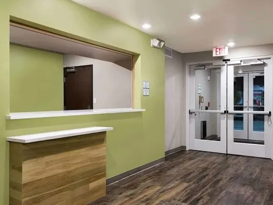 WoodSpring Suites Carol Stream - Chicago - Lobi