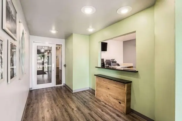 Woodspring Suites Cedar Park - Austin North - Lobi