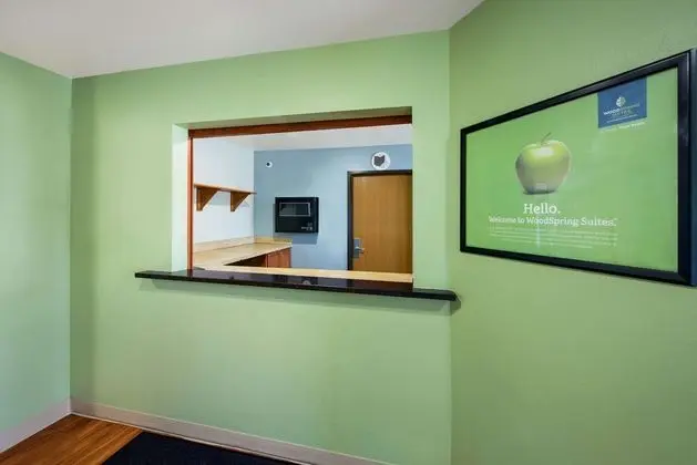 WoodSpring Suites Columbus Southeast - Lobi